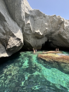 Cala de Enmedio Cabo de Gata desde el mar
